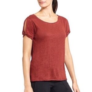 Athleta Rust Red Zephyr Asymmetrical Linen Knot Twist T-Shirt